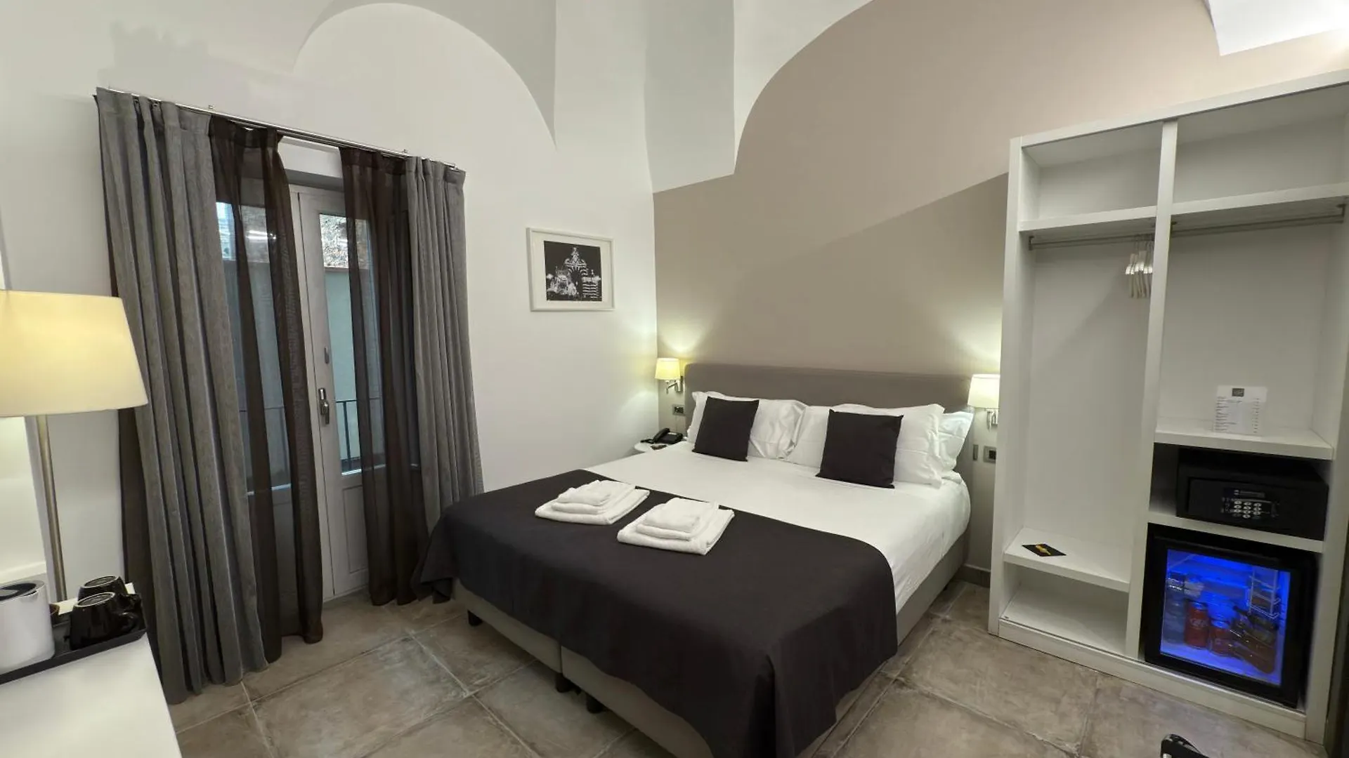 בית הארחה Etnea 454 Catania Luxury Rooms